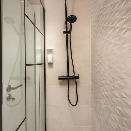 公寓 Zoo House Iii *